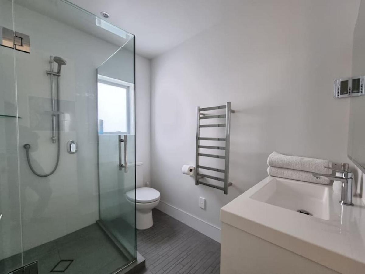 Fabulous Castor Bay 1 Bedroom With Views And Skytv Окленд Экстерьер фото