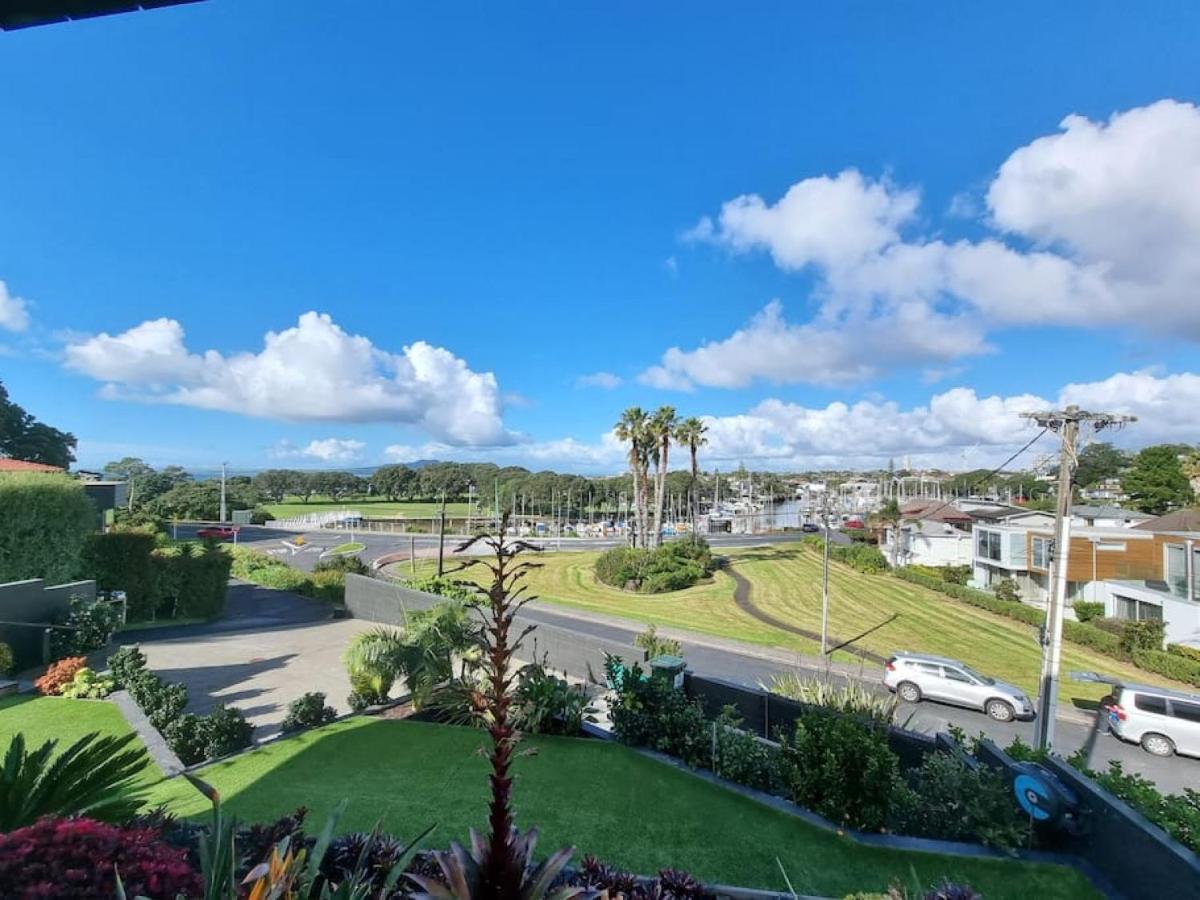 Fabulous Castor Bay 1 Bedroom With Views And Skytv Окленд Экстерьер фото
